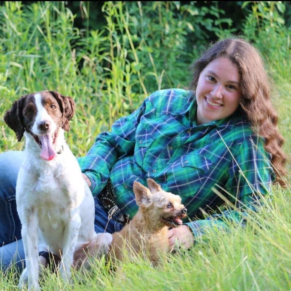 Meet your Posher, Avery